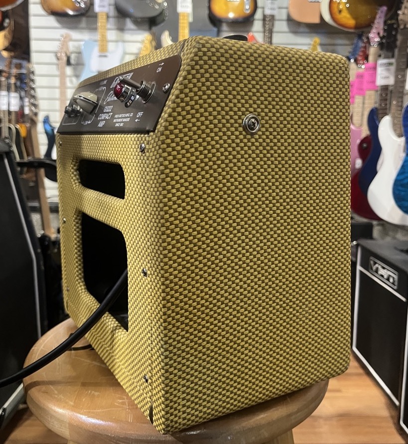 Gretsch G5222 Electromatic 5 Watt Tube Amplifier &mdash; view 4