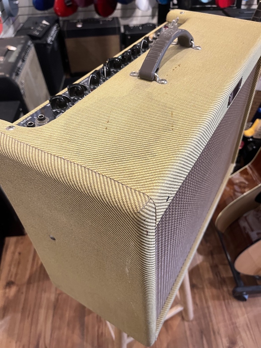Fender Blues Deluxe Tweed Amplifier - CONSIGNMENT &mdash; view 5