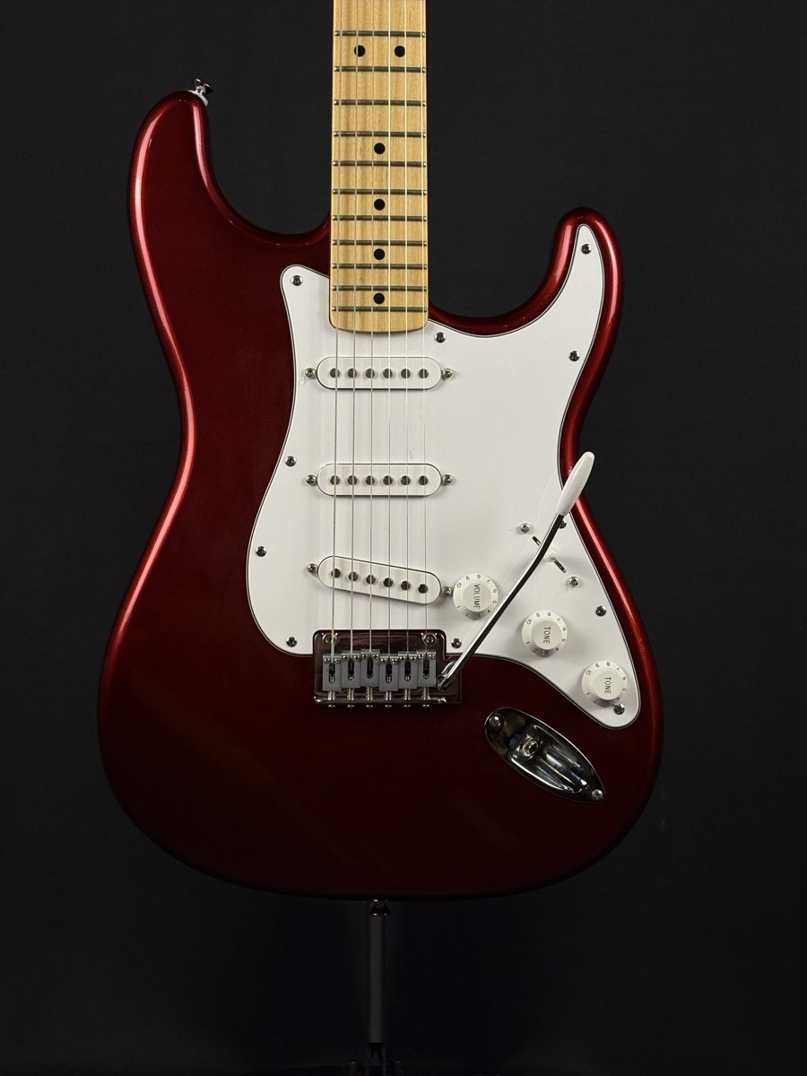 Fender Standard Strat, Candy Apple Red &mdash; view 2