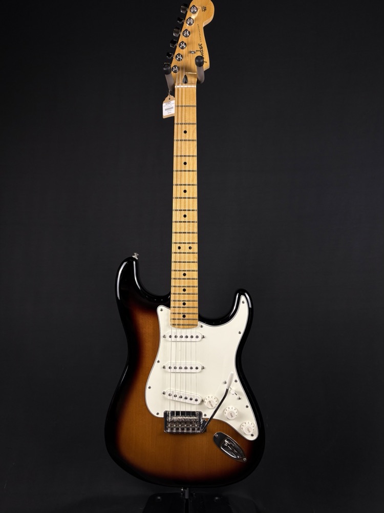 Fender 2024 Player Strat In Sunburst