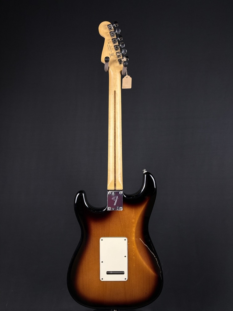 Fender 2024 Player Strat In Sunburst &mdash; view 2