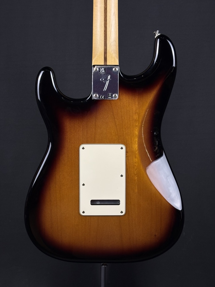 Fender 2024 Player Strat In Sunburst &mdash; view 3