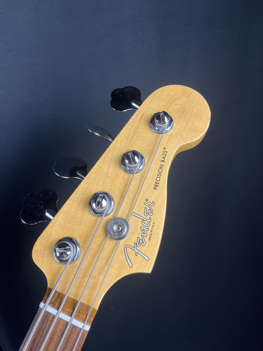 Fender 2016 American Standard P-Bass Black w/case - CONSIGNMENT &mdash; view 5
