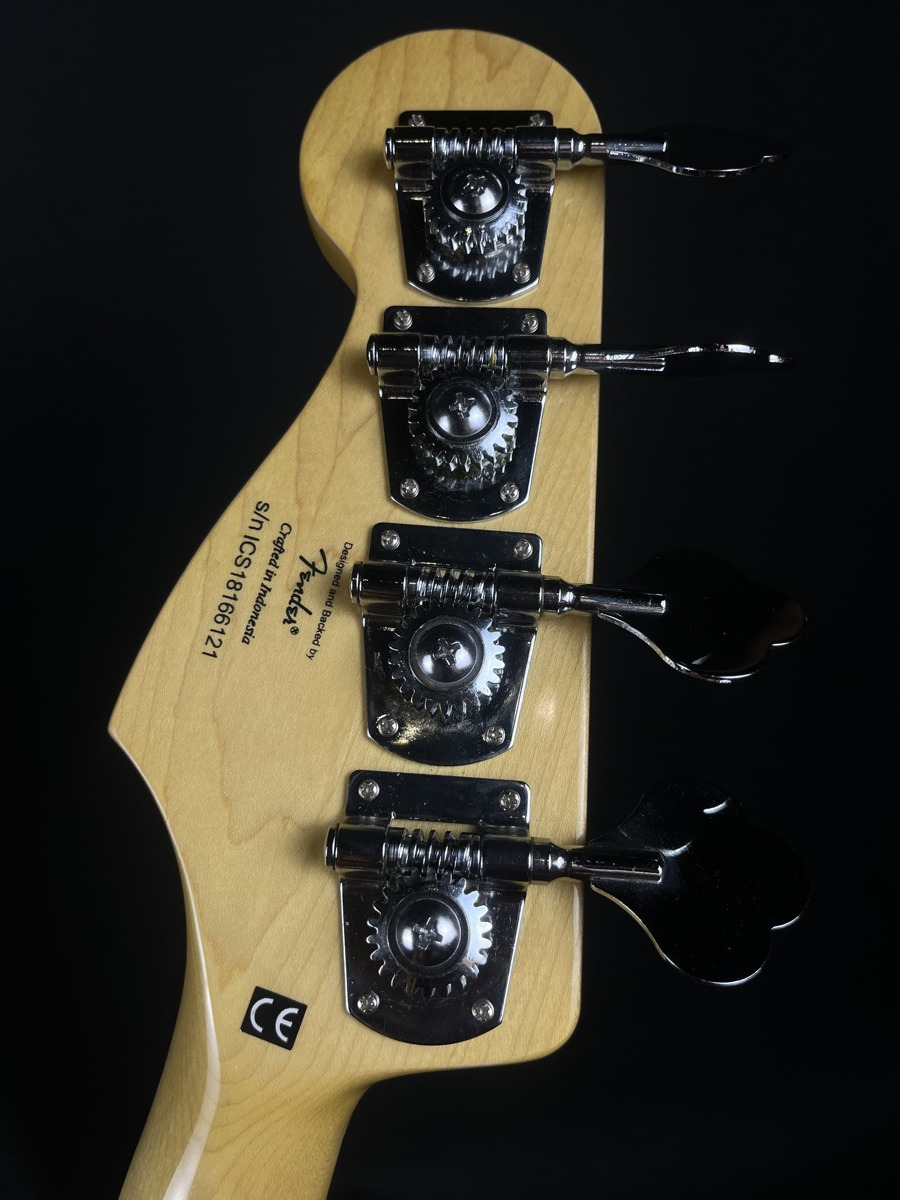 Squier Vintage Modified 70's Jazz bass OWT w/Bag - CONSIGNMENT &mdash; view 6