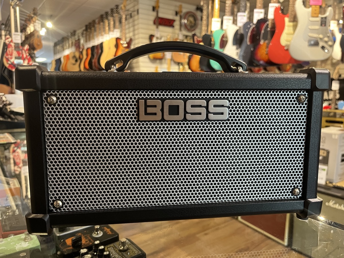 BOSS Dual Cube LX Amplifier - CONSIGNMENT
