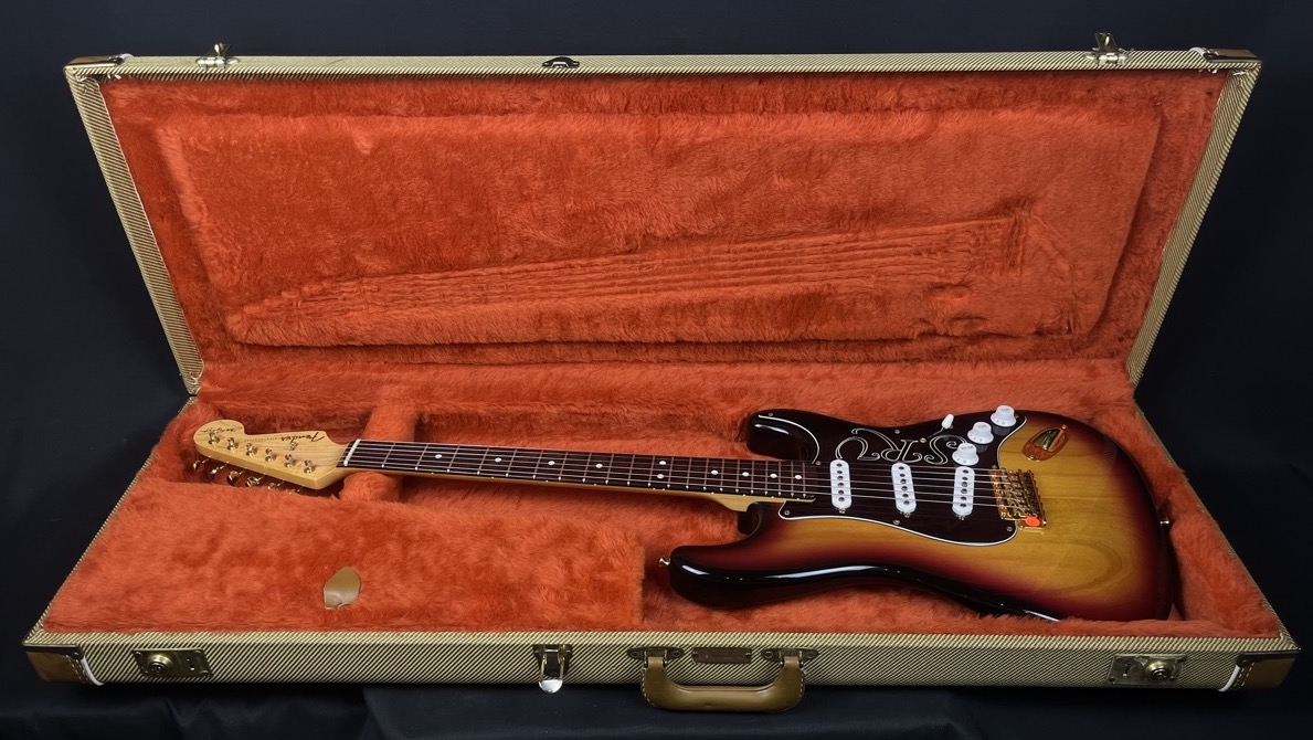 Fender 1992 SRV Stratocaster Brazilian Rosewood w/OHSC &mdash; view 14