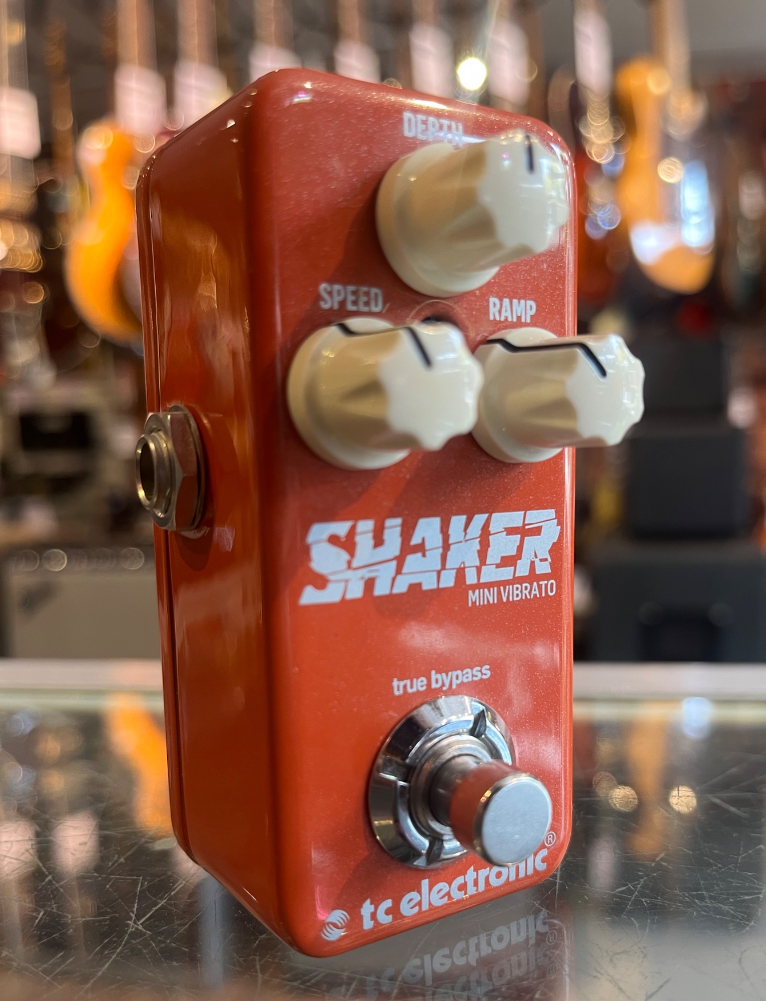 T.C. Electronic Shaker Mini Vibrato Pedal &mdash; view 4