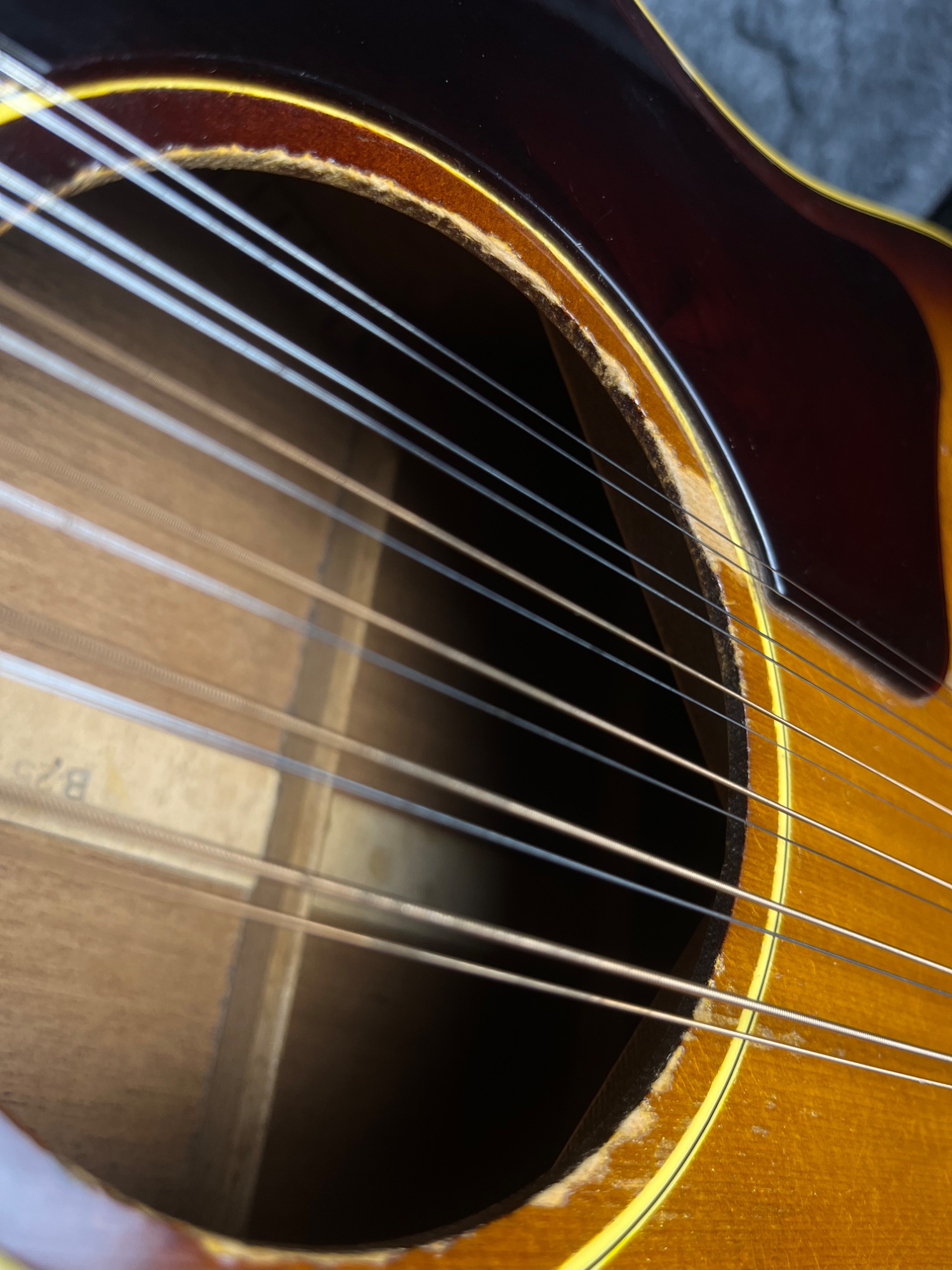 Gibson 1960s B25-12 Acoustic, Hardshell Case &mdash; view 13
