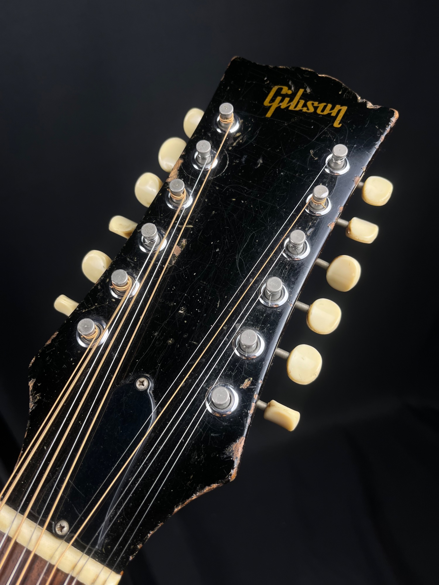 Gibson 1960s B25-12 Acoustic, Hardshell Case &mdash; view 5