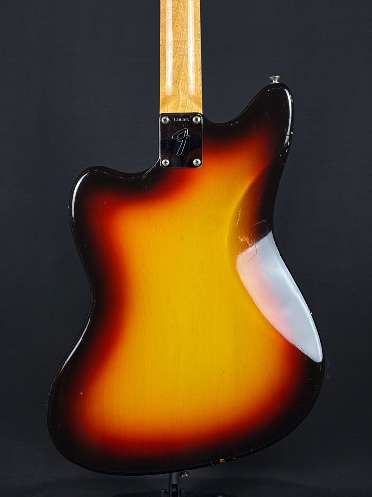 1966 Fender Jazzmaster, 3 Tone Sunburst, OHSC - CONSIGNMENT &mdash; view 4