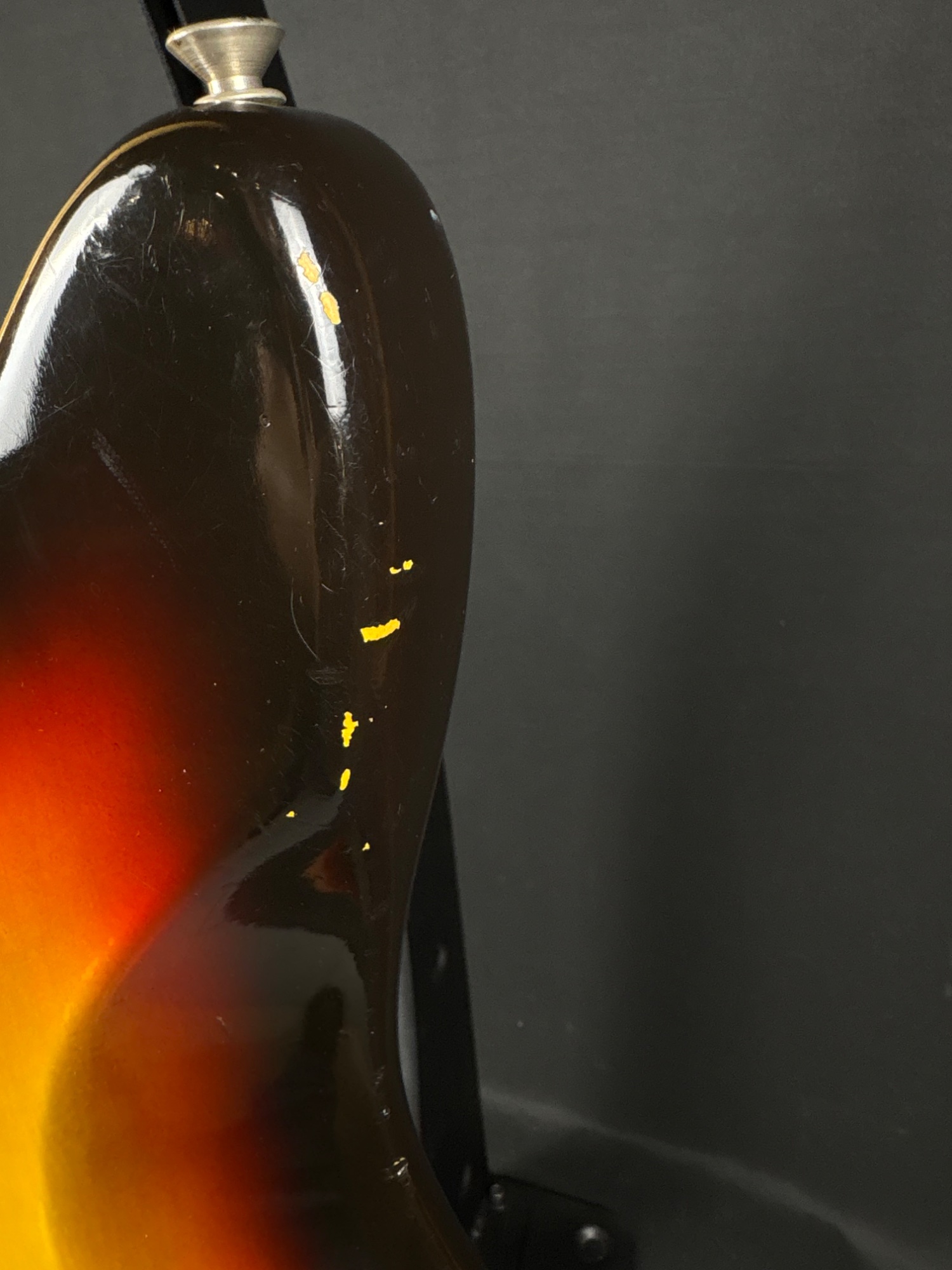 1966 Fender Jazzmaster, 3 Tone Sunburst, OHSC - CONSIGNMENT &mdash; view 8