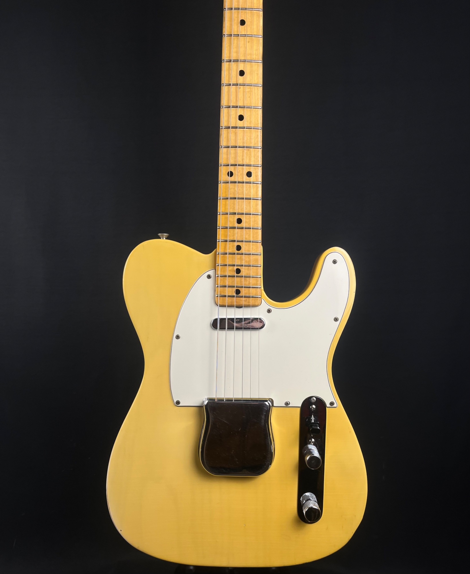 1971 Fender Telecaster, Blonde, OHSC - CONSIGNMENT &mdash; view 2