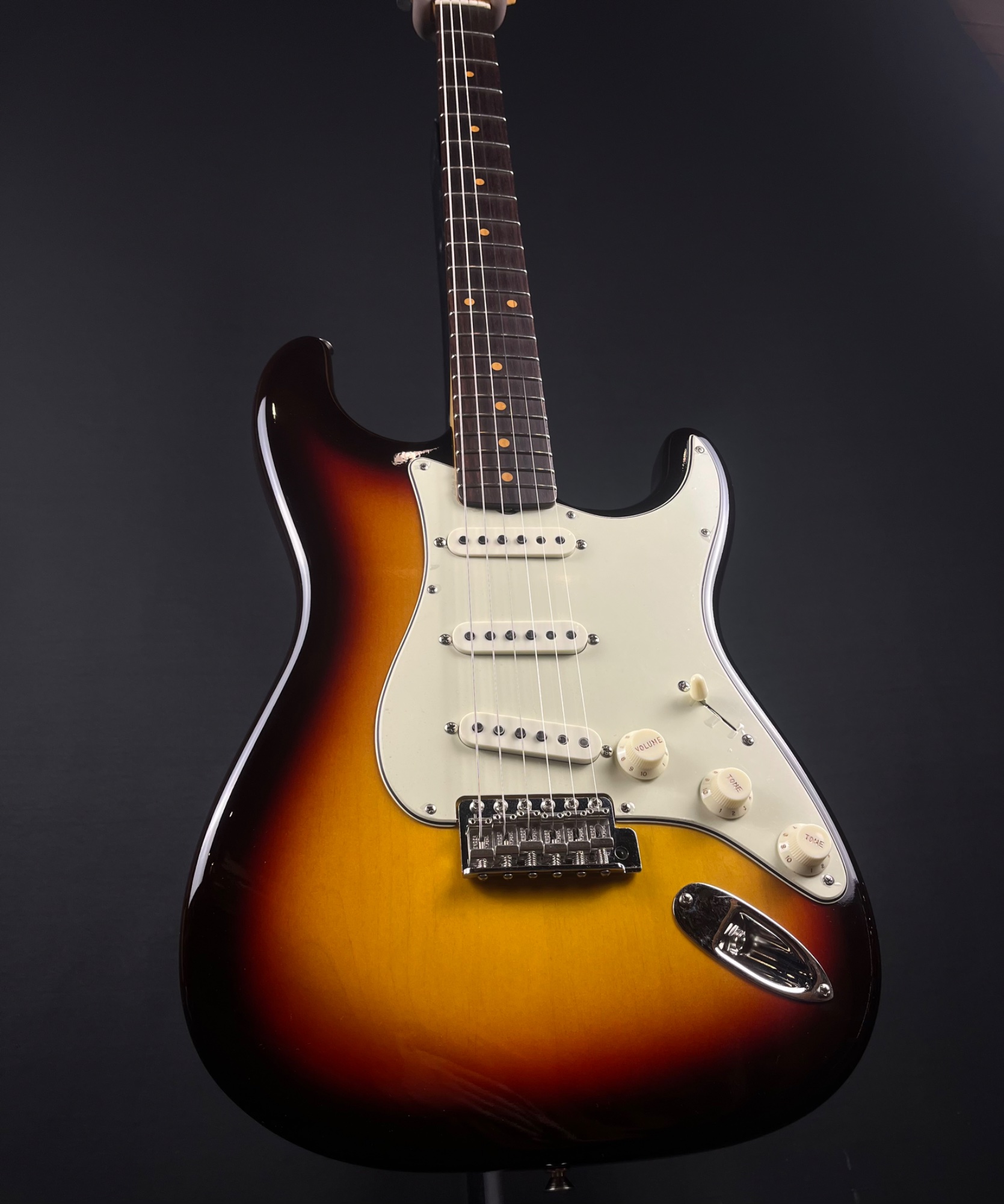2024 Fender Custom Shop '59 Strat TCP, 3 Tone Burst- CONSIGNMENT &mdash; view 4