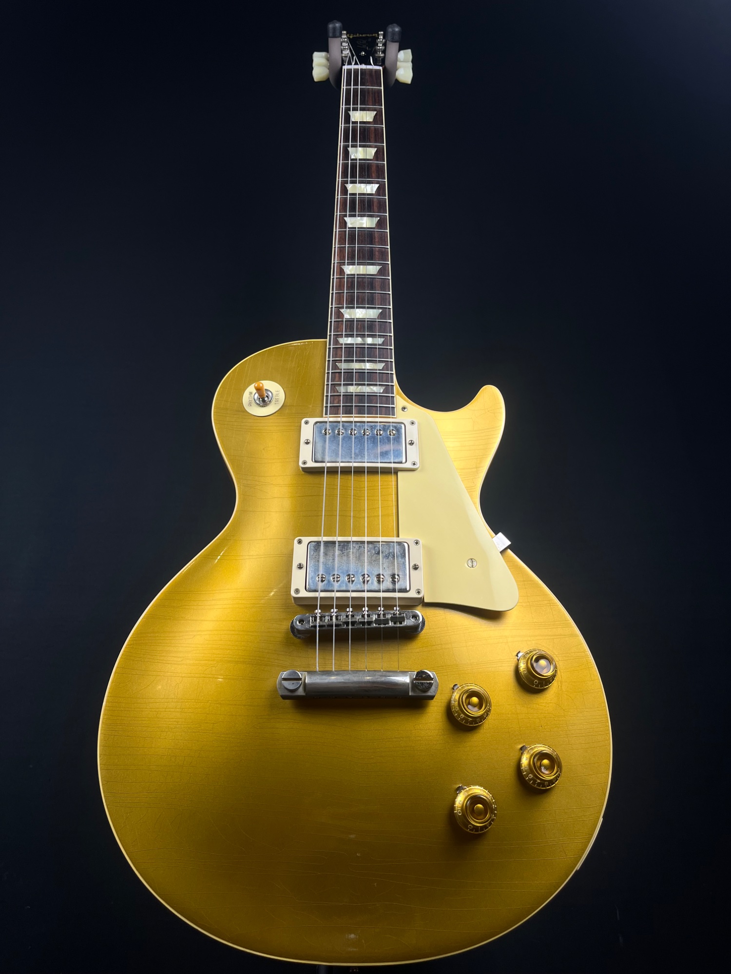 Gibson Custom Shop Murphy Lab Ultra Lite '57 Les Paul Goldtop - CONSIGNMENT &mdash; view 4