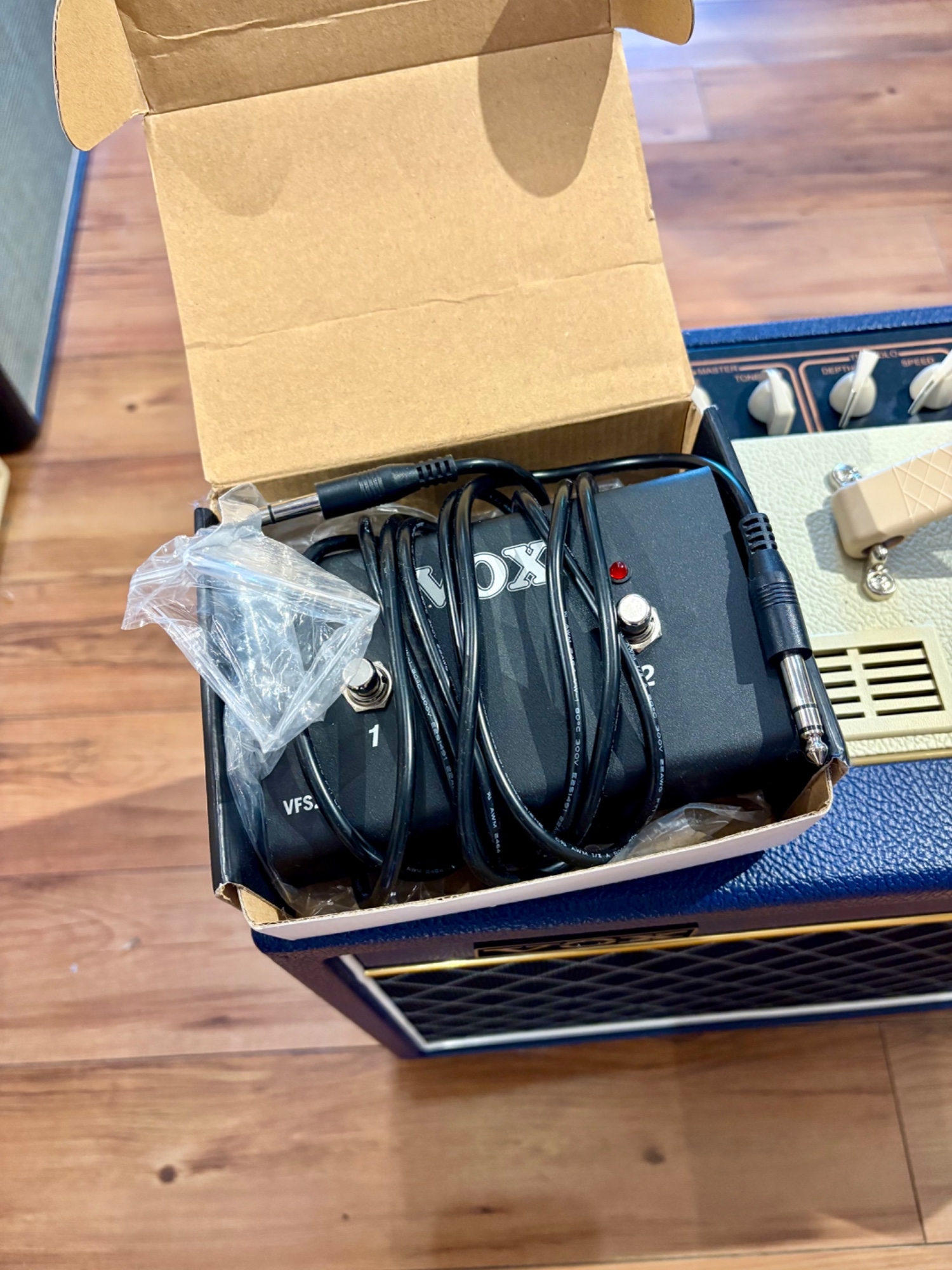 Vox AC15 Combo 12" Speaker Limited Edition In Two Tone Blue Cream, G12M &mdash; view 6