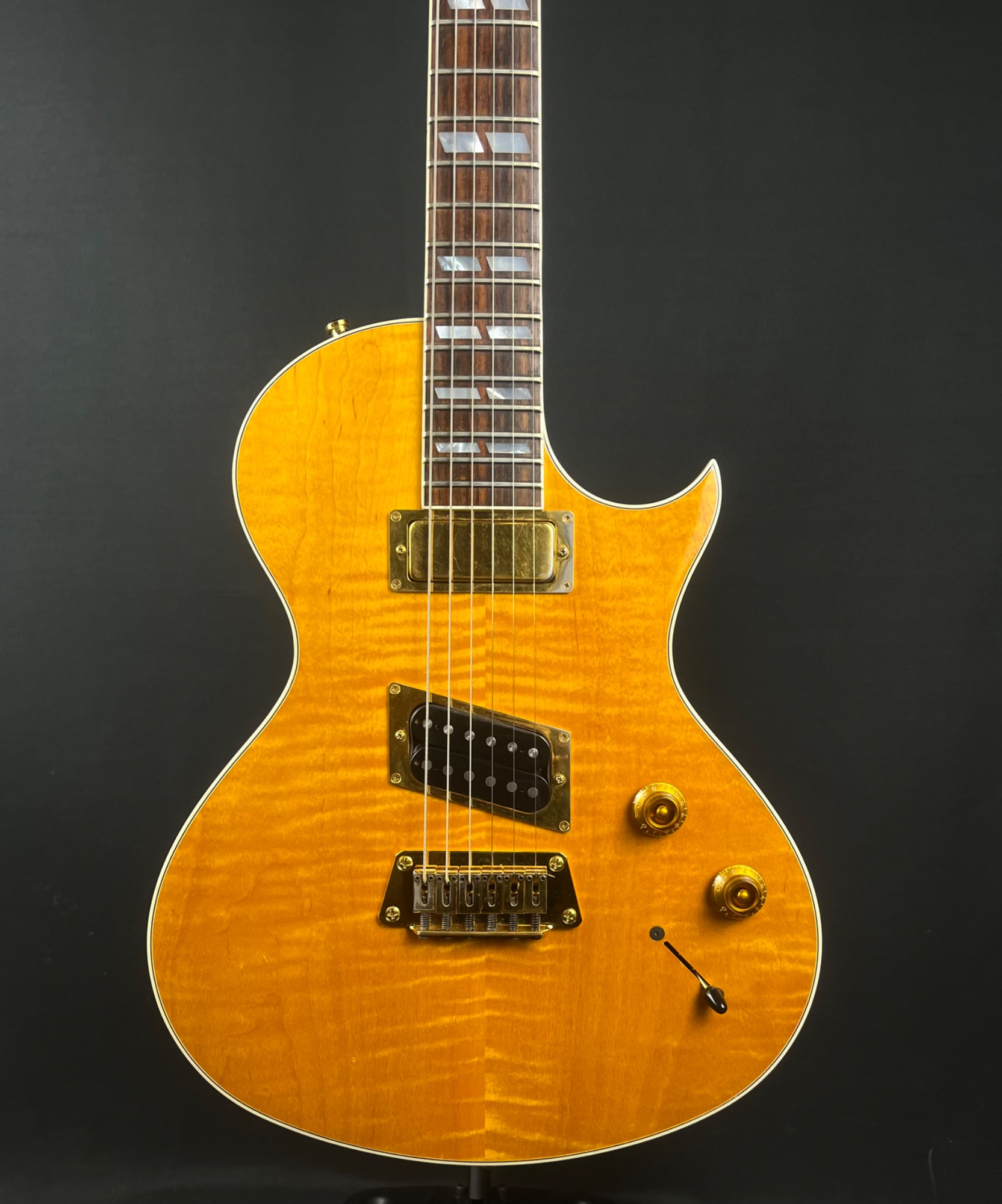 Gibson 1998 Nighthawk ST-2 Standard w/OHSC - CONSIGNMENT &mdash; view 2